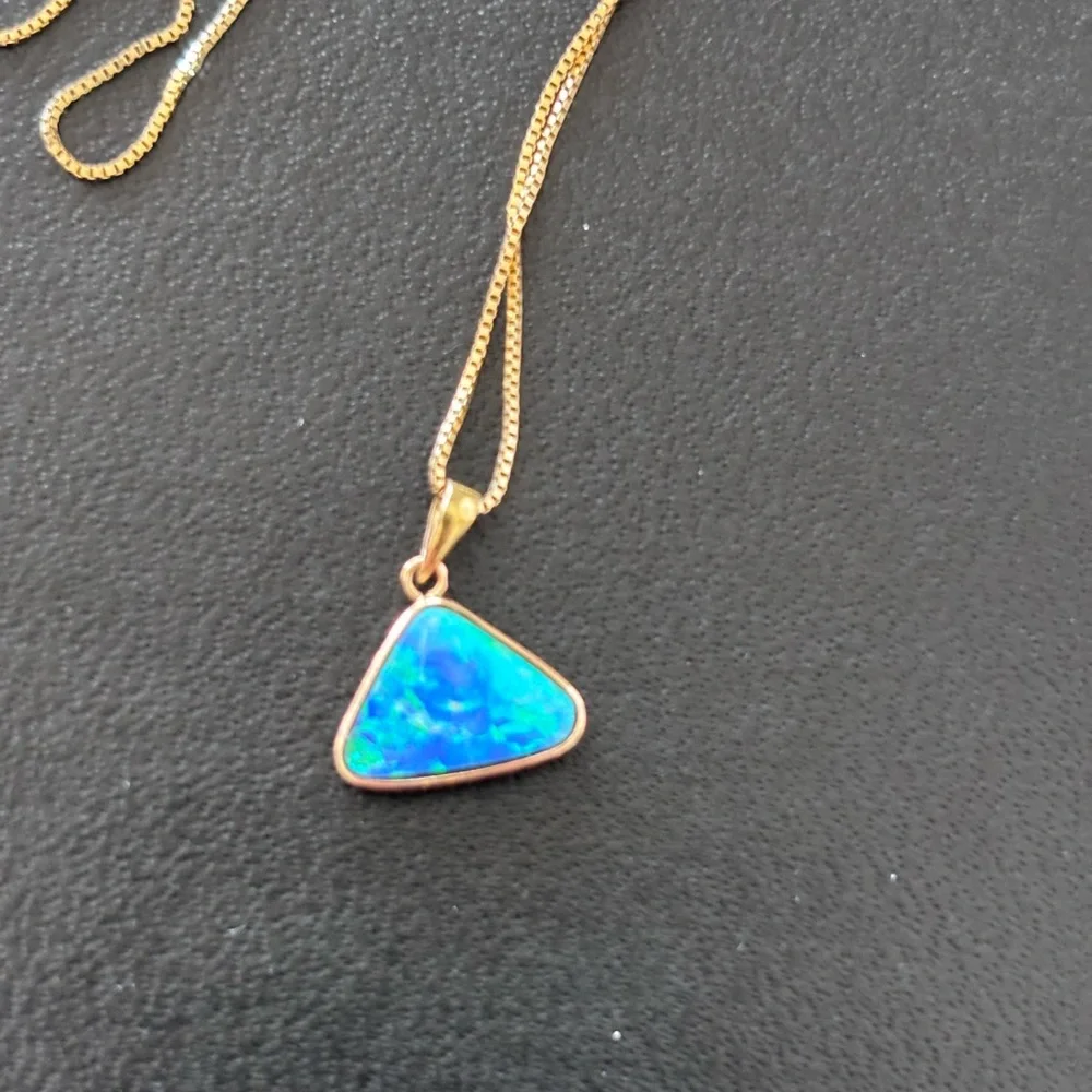 Australian Opal Pendant & Chain - Picture 6 of 9